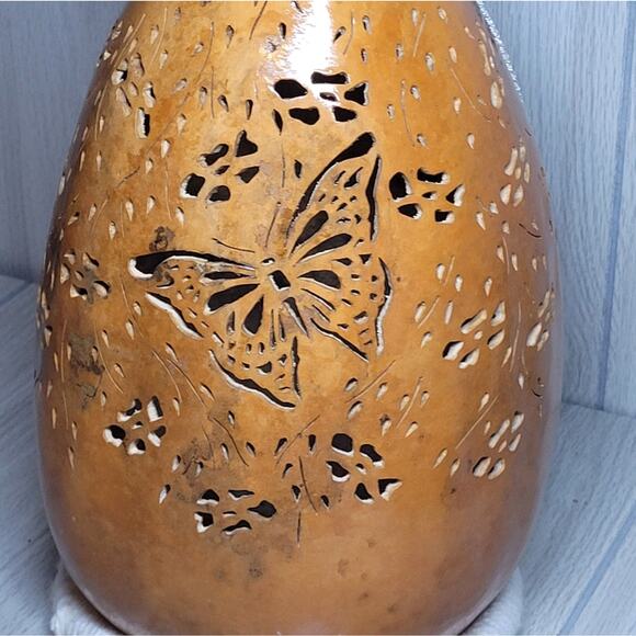 Vintage Handcrafted & Painted Butterfly Angel Large Gord Light Shelf Sitter - Picture 2 of 11